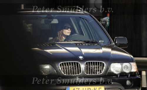 Amsterdam 27 oktober 2005
Leontine Borsato in BMW X5 jeep
