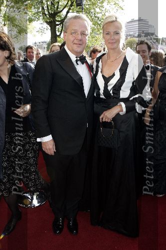 Amsterdam 2 oktober 2005
Premiere Beauty and the beast in Carre.
Marijke Schaaphok met man Guido Maas