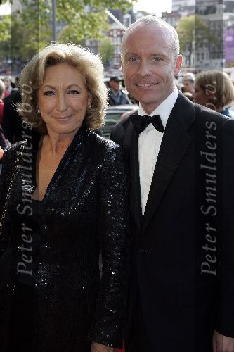 Amsterdam 2 oktober 2005
Premiere Beauty and the beast in Carre.
Mart Visser met Karin Verstraeten