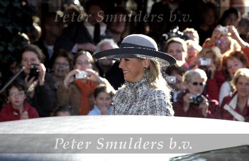 Naarden 20 oktober 2005
Trouwen Prins Floris en Aimee Sohngen in stadhuis Naarden.
Maxima en koningin Beatrix