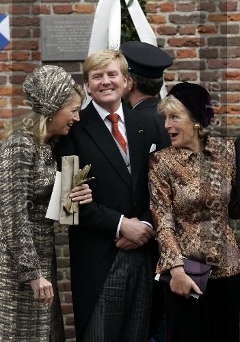 Naarden 22 oktober 2005
Trouwen Prins Floris en Aimee Sohngen in kerk naarden Vesting. 
Maxima met prins Bernhard en prinses Irene