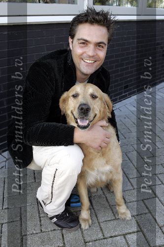 Ouderkerk aan de Amstel 3 oktober 2005
Halsband van blinde geleide honden.
Maik Starink