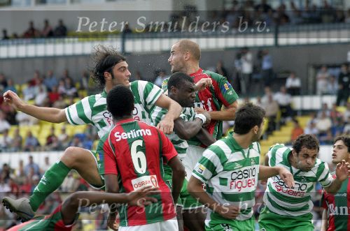 Funchal, 23 Oktober 2005
Maritimo-Funchal-Naval, eindstand 2-1
Mitchell v d Gaag