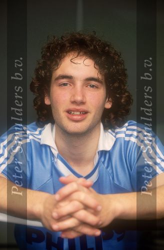 Mitchell v d Gaag spelend voor PSV
Seizoen 19989/1990