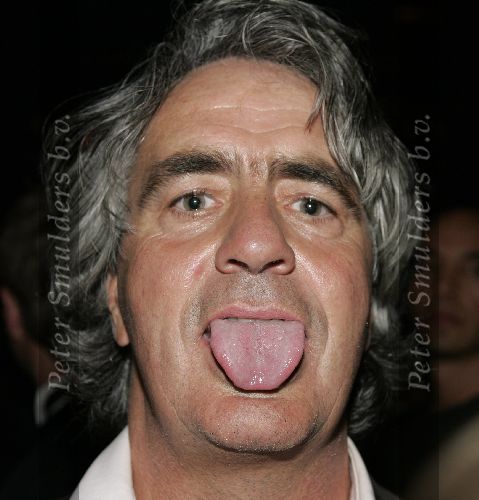 Amsterdam 21 oktober 2005
Uitreiking van de televizierring in theater aan het ij.
Pieter Storms met tong uit mond