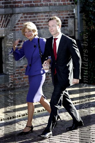 Naarden 20 oktober 2005
Trouwen Prins Floris en Aimee Sohngen in stadhuis Naarden.
Prinses Irene en Prins Jaime
