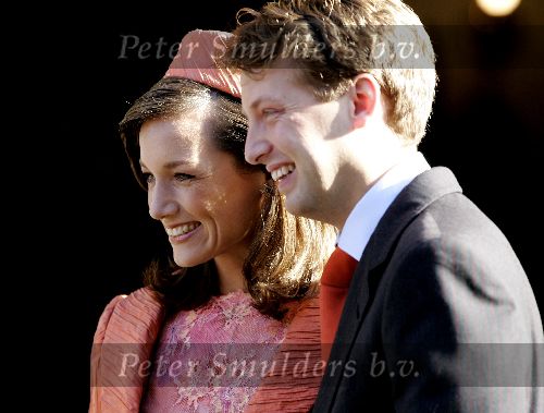 Naarden 20 oktober 2005
Trouwen Prins Floris en Aimee Sohngen in stadhuis Naarden.
lachend