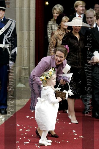 Naarden 22 oktober 2005
Trouwen Prins Floris en Aimee Sohngen in kerk naarden Vesting. 
Prinses annette met Isabella