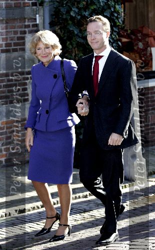 Naarden 20 oktober 2005
Trouwen Prins Floris en Aimee Sohngen in stadhuis Naarden.
Prinses Irene en Prins Jaime