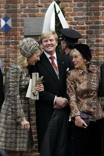 Naarden 22 oktober 2005
Trouwen Prins Floris en Aimee Sohngen in kerk naarden Vesting. 
Maxima met prins Bernhard en prinses Irene