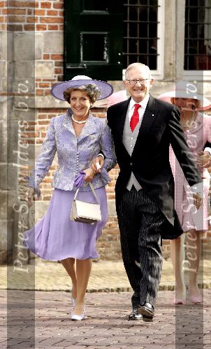 Naaren 22 oktober 2005
Huwelijk van Prins Floris en Prinses Aimee in kerk Naarden.
Prinses Margriet Pieter v Vollenhoven