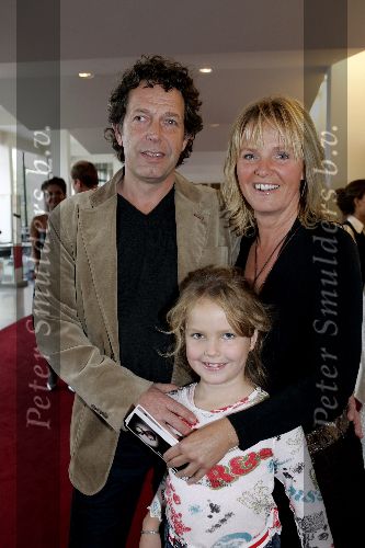 Tilburg 23 oktober 2005
Premiere Annie in schouwburg Tilburg.
Sjeel Kramers (dolly dots) met man en dochter