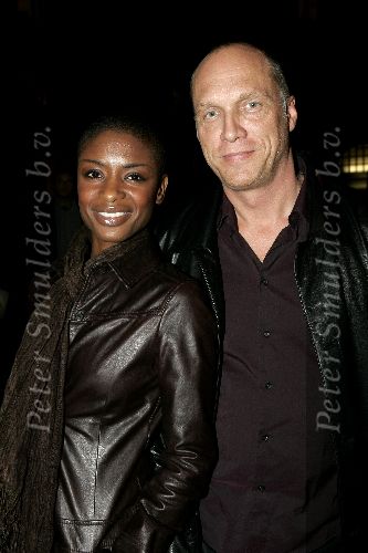 Amsterdam 5 oktober 2005
Robbie Williams concert in Paradiso .
Sylvana Simons met man