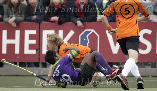 Eindhoven, 9 Oktober 2005
De eerste wedstrijd in de hoofdklasse tussen promovendus HC Eindhoven en landskampioen Oranje Zwart, eindstand 1-3 voor de landskampioen.
Nitim Kumar