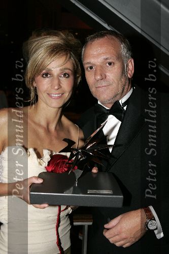 Amsterdam 21 oktober 2005
Uitreiking televizier ring in ij theater.
 Wendy v Dijk met Frank Wisse