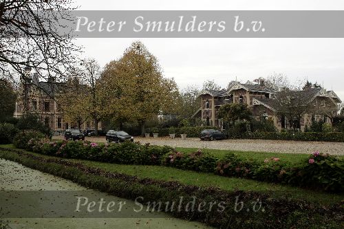 Nigtevecht 29 oktober 2005
Vecht voor de Vecht. Bewoners van Nigtevecht zijn tegen de aanleg van snelweg de A6 door de weilanden bij Nigtevecht.
Oa Wendy v Dijk Jort Kelder en Georgina Verbaan wonen daar in Zwaanwijck