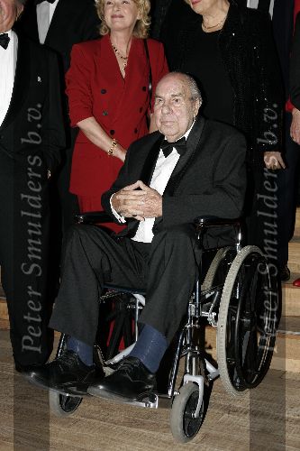 Amsterdam 21 oktober 2005
Televizierringuitreiking in ij theater.
Willem Duys in rolstoel met Mies Bouwman