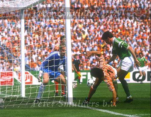 1988 Europees Kampioenschap voetbal
Nederland-Ierland 1-0
Hans v Breukelen en Gerald Vanenburg
