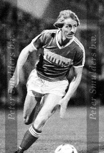 Eindhoven , 22 augustus 1981 PSV-Nottingam Forest, eindstand 1-2

Jurry Koolhof

PETER SMULDERS BV