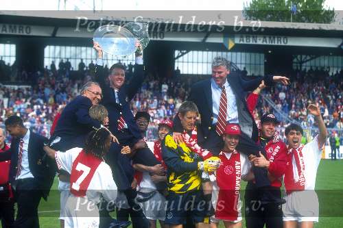 Louis v Gaal en Gerard v d Lem bij het Kampioensschap van AJAX Seizoen 1995 1996
Bobby Haarms Edwin v d Sar Jari Litmanen  Finidi George