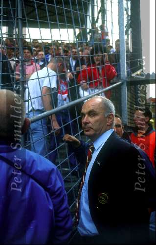 Michael v Praag bij supporters AJAX bij kampioensschap in 1996