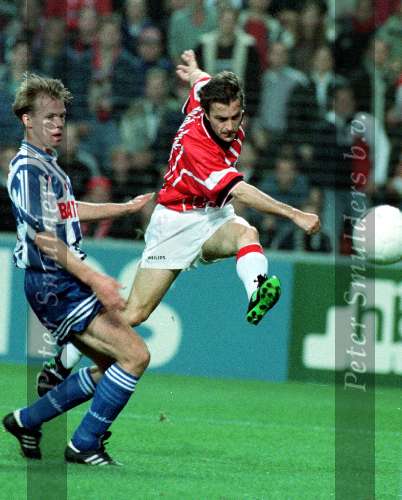 Petrovic in aktie voor PSV-SC Heerenveen
4 oktober 1997