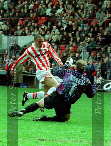 Eindhoven,9 april 1995
PSV-Utrecht
Ronaldo passeert Jan Willem v Ede