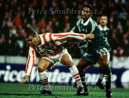 Eindhoven, 27 november 1994
PSV-Feyenoord, eindstand 4-1
Ronaldo in duel met Henk Fraser