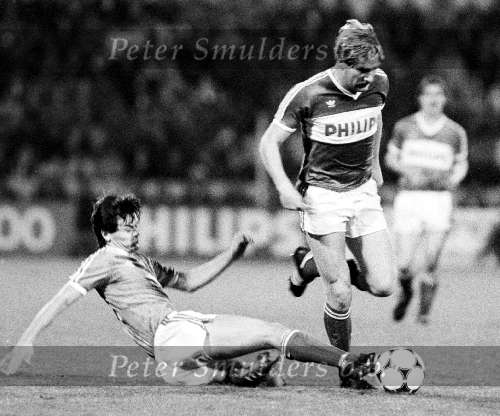 Eindhoven , 22 augustus 1981 PSV-Nottingam Forest, eindstand 1-2
Ton Lokhof