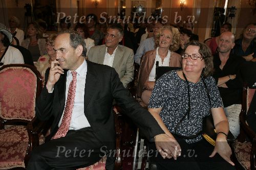 Amsterdam 2 september 2005
Presentatie boek Ramses Shaffy in hotel l\'europe.
Job Cohen met zijn vrouw