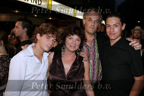 Amsterdam 4 september 2005
Presentatie Braun staafmixer.
Linda v Dijck met man en zoon