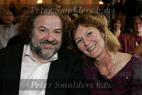 Amsterdam 2 september 2005
Presentatie boek Ramses Shaffy in hotel l\'europe.
Nico v d Linden met Ine Kuhr
