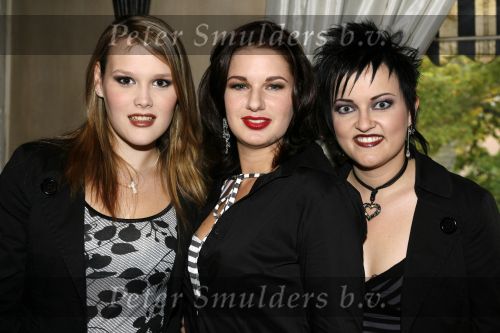 Muiderberg 15 september 2006
Presentatie cd  Access Allowed 
v.l.n.r. Anja Backus, Simone v Eertwegh en Barbara Ceuleers.