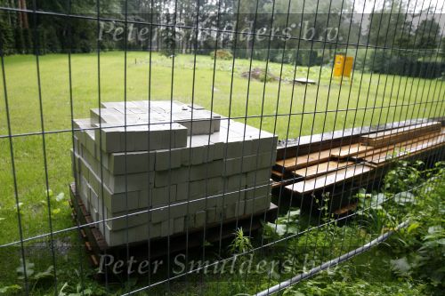 Eefde 28 augustus 2006
Hier gaat Adriaan v Dis een nieuw huis bouwen.
