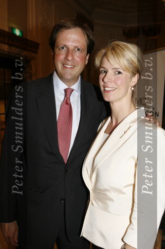 Amsterdam 6 september 2006
Modeshow Monique Collignon in het tropenmuseum.
Alexander Pechtold met zijn vrouw