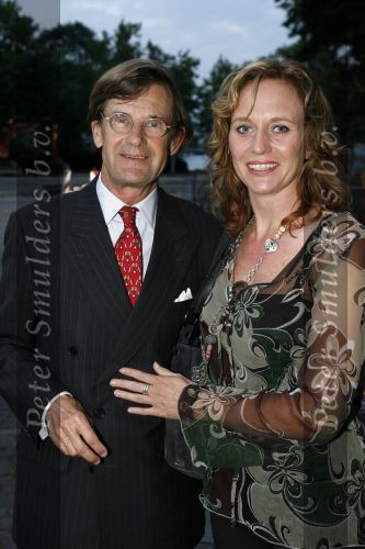 Amsterdam 6 september 2006
Modeshow Monique Collignon in het tropenmuseum.
Arianne Meijer met een kennis