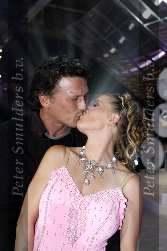 Eindhoven, 27 Augustus 2006
Dancing On Ice van RTL 4 2006
Babette v Veen samen met haar man Bas Westerweel kussend