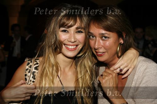 Amsterdam 7 september 2006
Elite en Samsung model  finale in de beurs van Berlage.
Beertje v Beers met Petra Bakkerschut