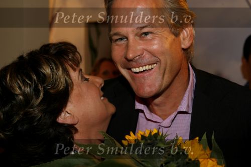 Hilversum 4 september 2006
Catherine Keyl krijgt koninklijke onderscheiding Ridder ...met vriend Maurits