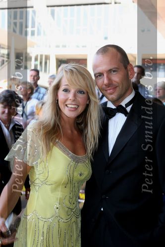 Utrecht, 9 September 2006
Beatrixhal. Permiere musical THE WIZ
Chantal Janzen met haar vriend Roel Kyvelos