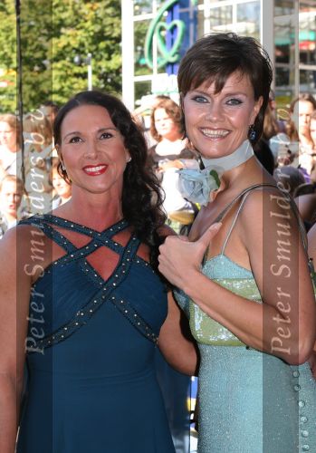 Utrecht, 9 September 2006
Beatrixhal. Permiere musical THE WIZ
Coco de Meijere met een vriendin