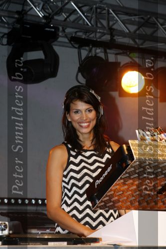Noordwijk 26 augustus 2006
Presentatie blad JFK in huis ter Duin.
DJ Nathalie