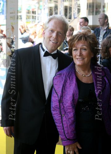 Utrecht, 9 September 2006
Beatrixhal. Permiere musical THE WIZ
Danny Rooks met zijn moeder