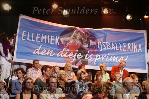 Hilversum 15 september 2006
Sterren dansen op het ijs.
Ellemiek Vermolen spanddoek