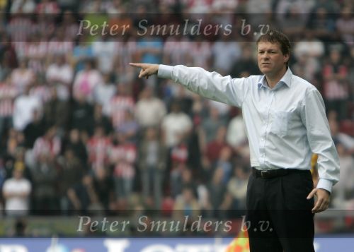 Eindhoven, 17 September 2006
Kompetitiewedstrijd PSV-Feyenoord, eindstand 2-1
Feyenoord trainer Erwin Koeman