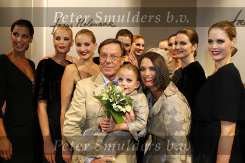 Amsterdam 11 september 2006
Modeshow Frans Molenaar in het amstel hotel.
bruid