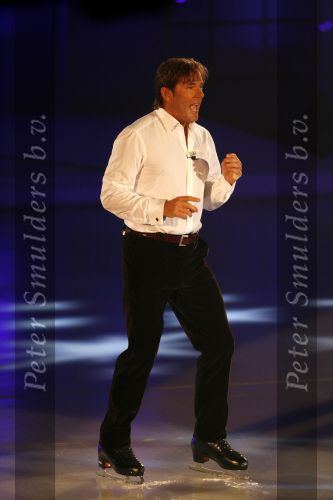 Hilversum 25 augustus 2006
Steeren dansen op het ijs.
Gerard Joling