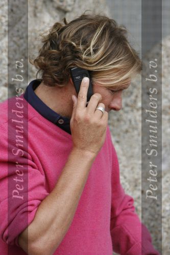 Eindhoven, 4 September 2006
Philips Stadion, bijeenkomst eerste training Nederlands elftal voor de wedstrijd tegen Wit Rusland.
Hans Kraaij Jr. die op dit moment moeilijke tijden door maakt met zijn vriendin.