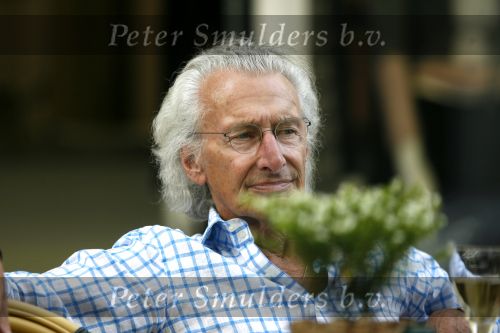 Amsterdam 14 september 2006
Harry Mulisch op terras op de pc hooftstraat