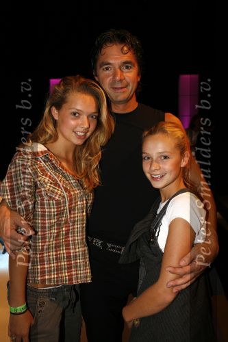 Hilversum 25 augustus 2006
Sterren dansen op het ijs.
Hein Vergeer